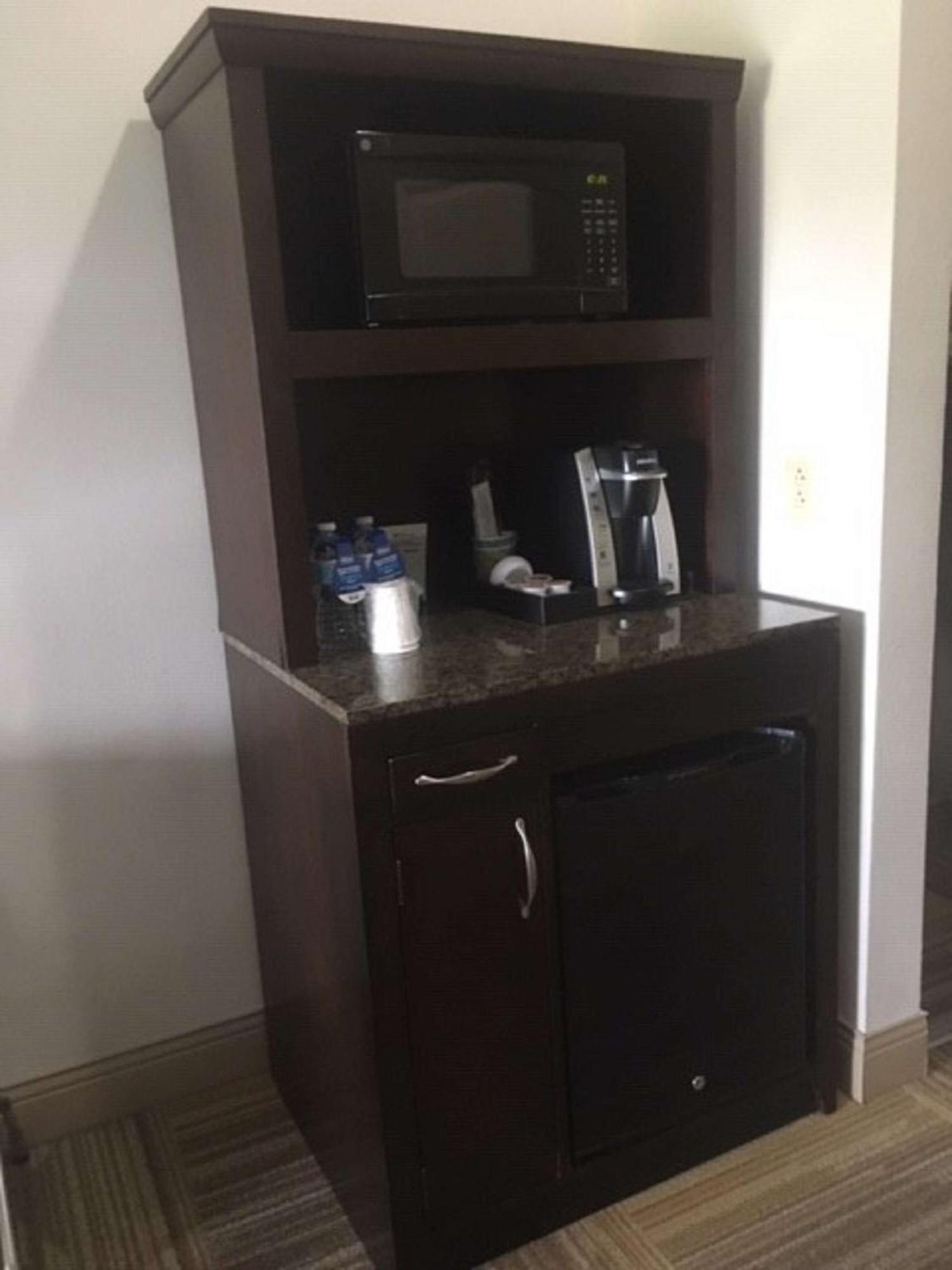 Hilton Garden Inn Jonesboro Εξωτερικό φωτογραφία